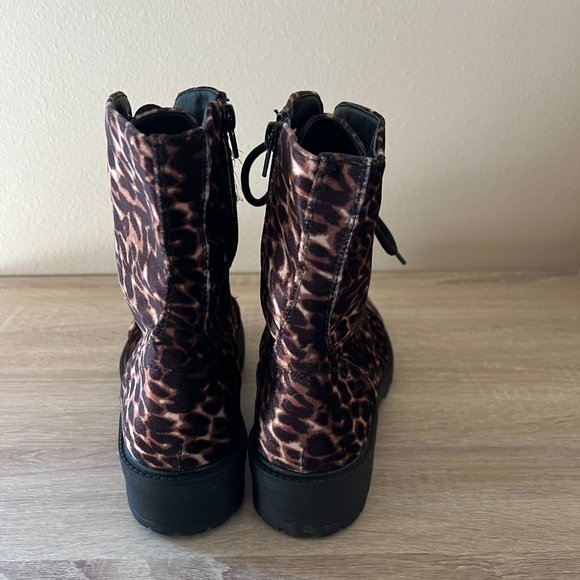 STEVE MADDEN GIRL Velvet Animal Print REX Combat Boots 8M Retro 90s Y2K - Picture 5 of 7